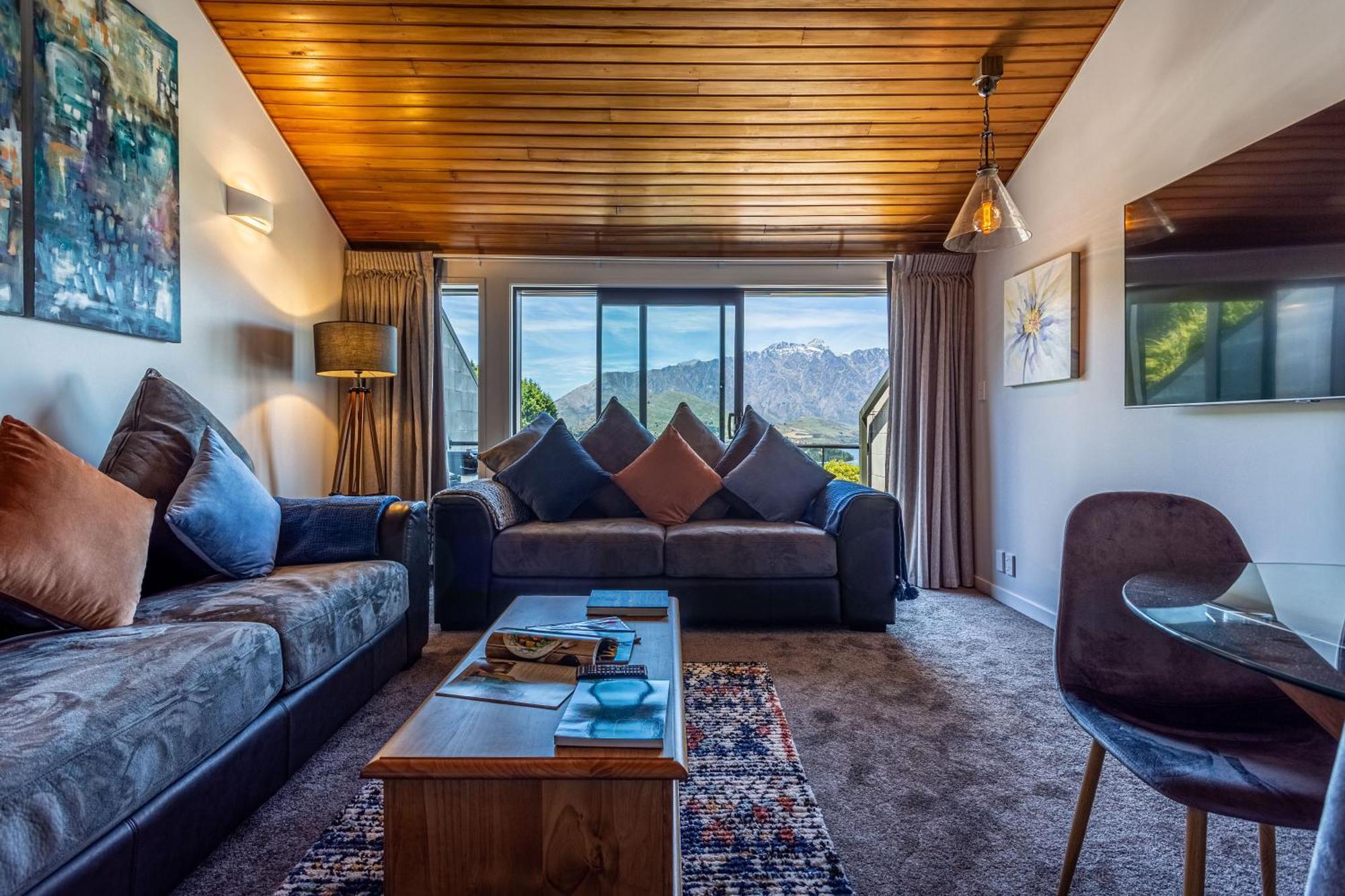 Distinctive Alpine Meadows Apartment Queenstown Room photo