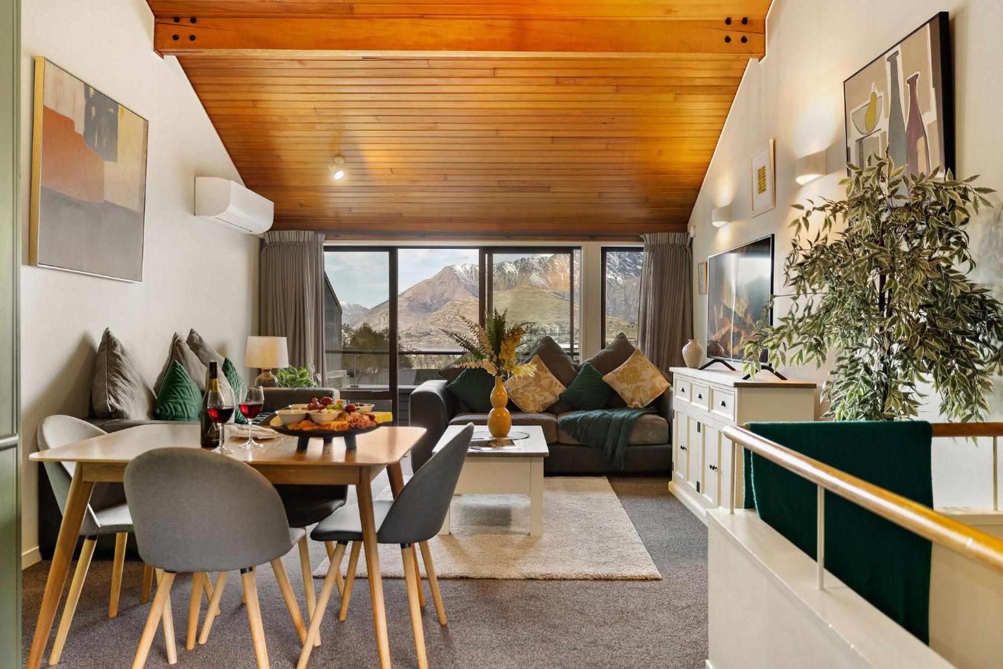 Distinctive Alpine Meadows Apartment Queenstown Room photo