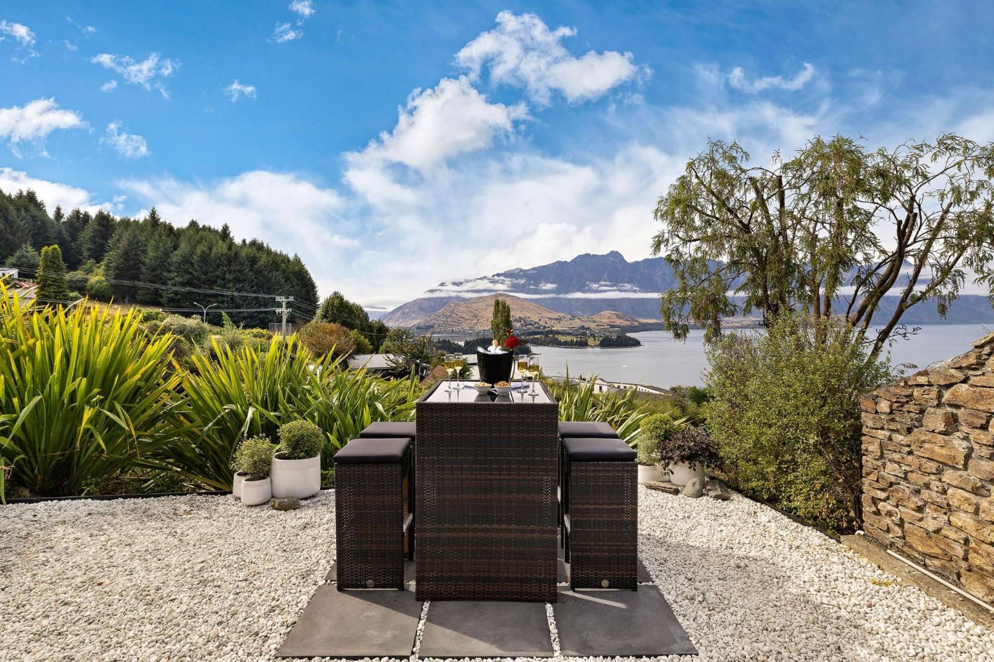 Distinctive Alpine Meadows Apartment Queenstown Exterior photo